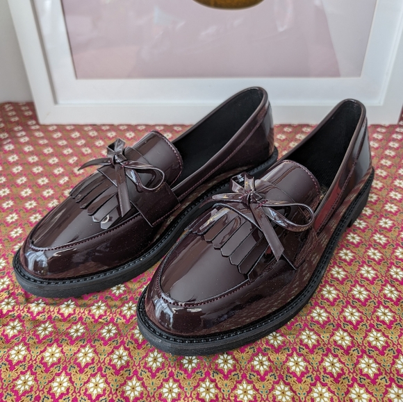 NIB Burgundy Patent Loafer's - Picture 2 of 3
